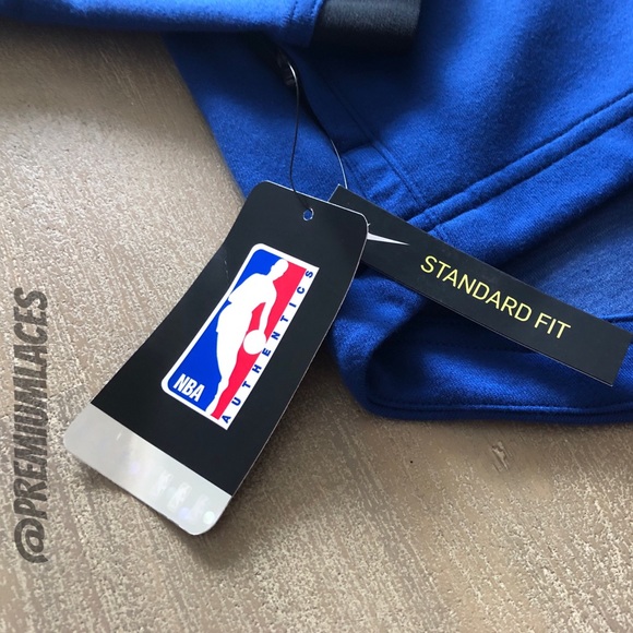 WOMENS NIKE GOLDEN STATE WARRIORS SHOWTIME HOODIE - Picture 4 of 7